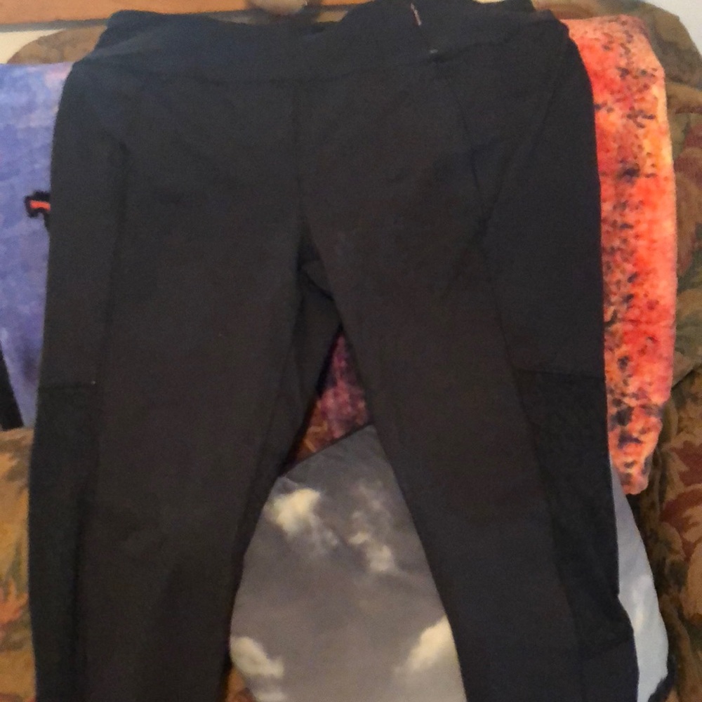 Calia yoga pants by Carrie Underwood